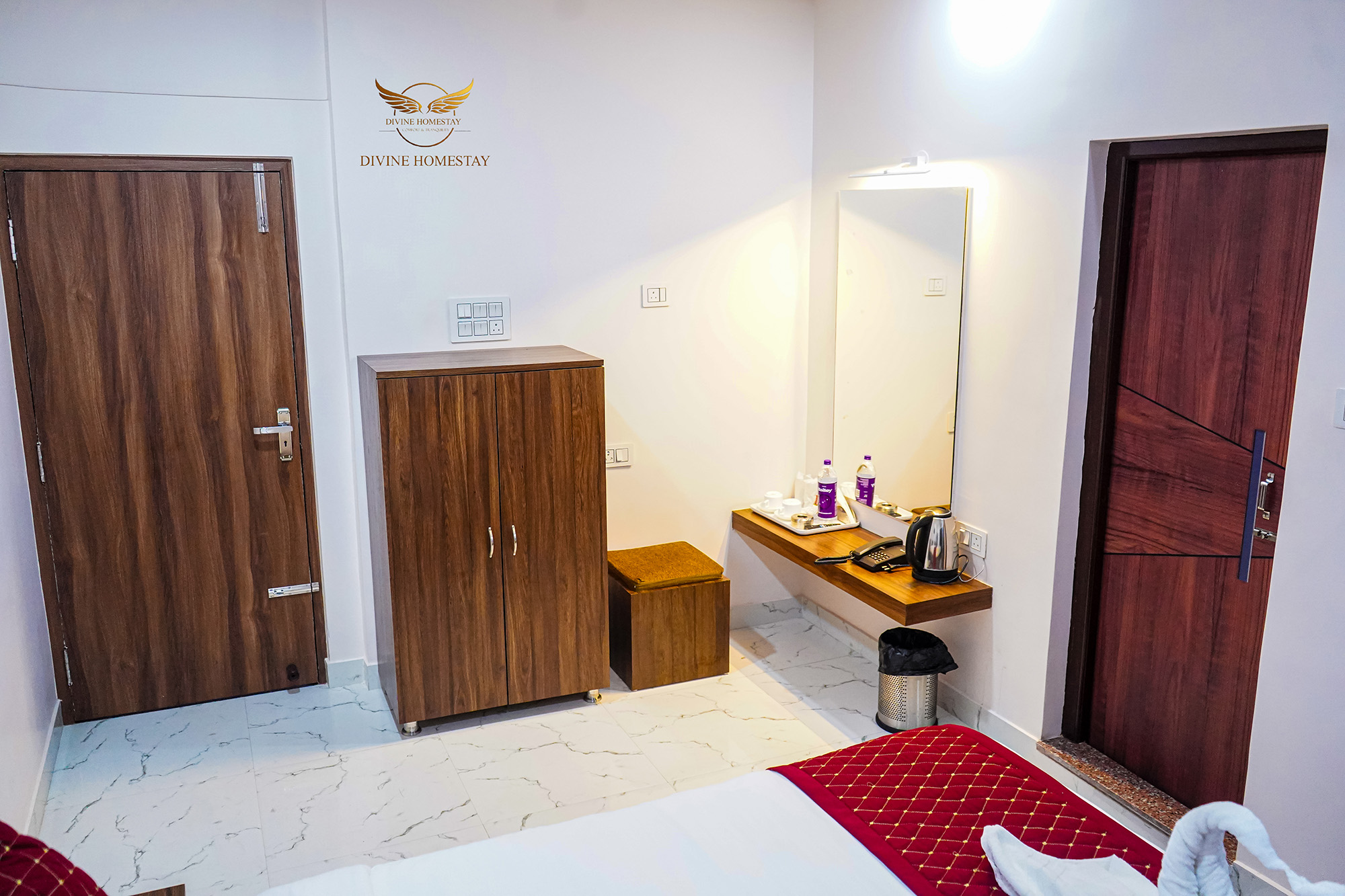 divinehomestay Room images