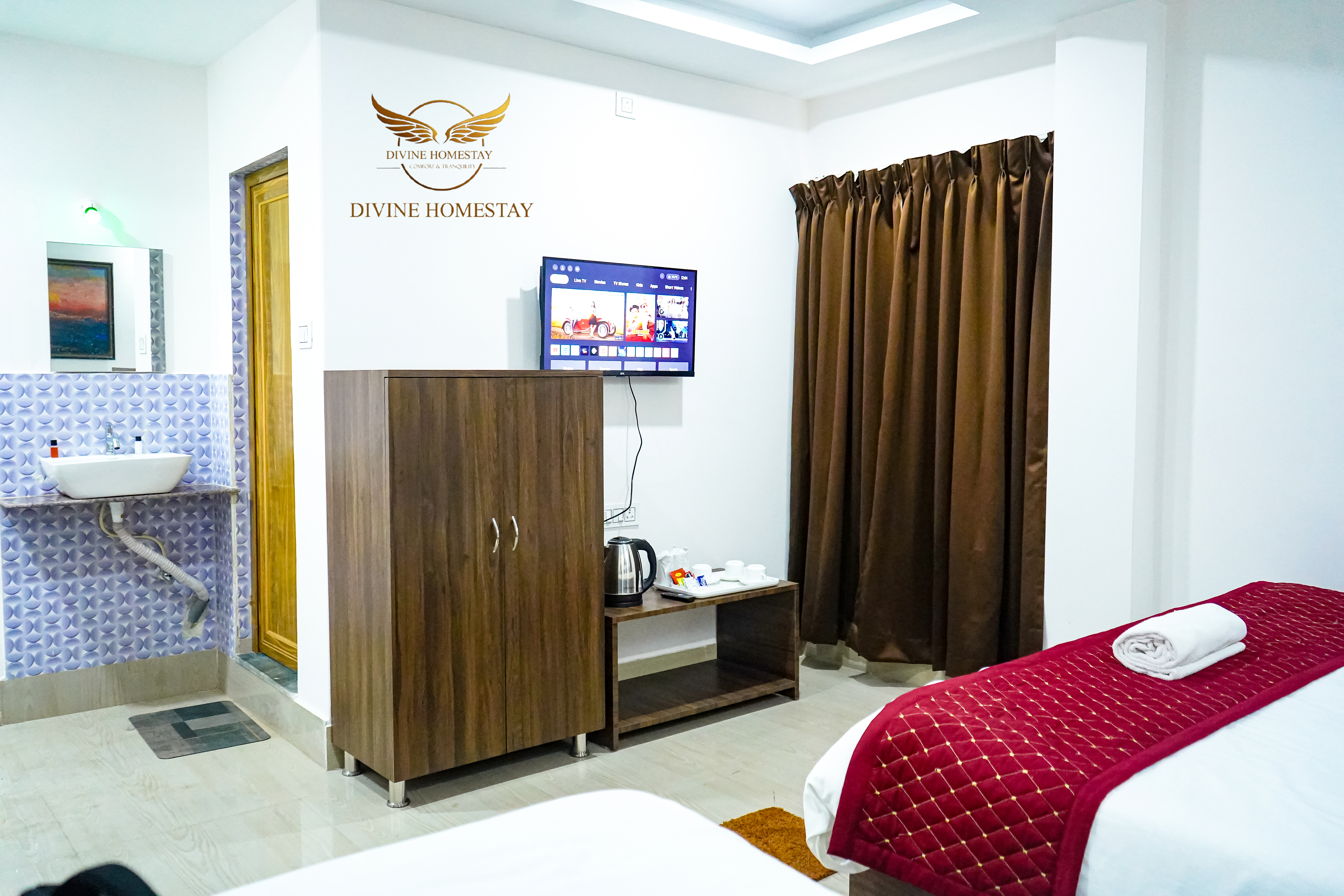divinehomestay Room images