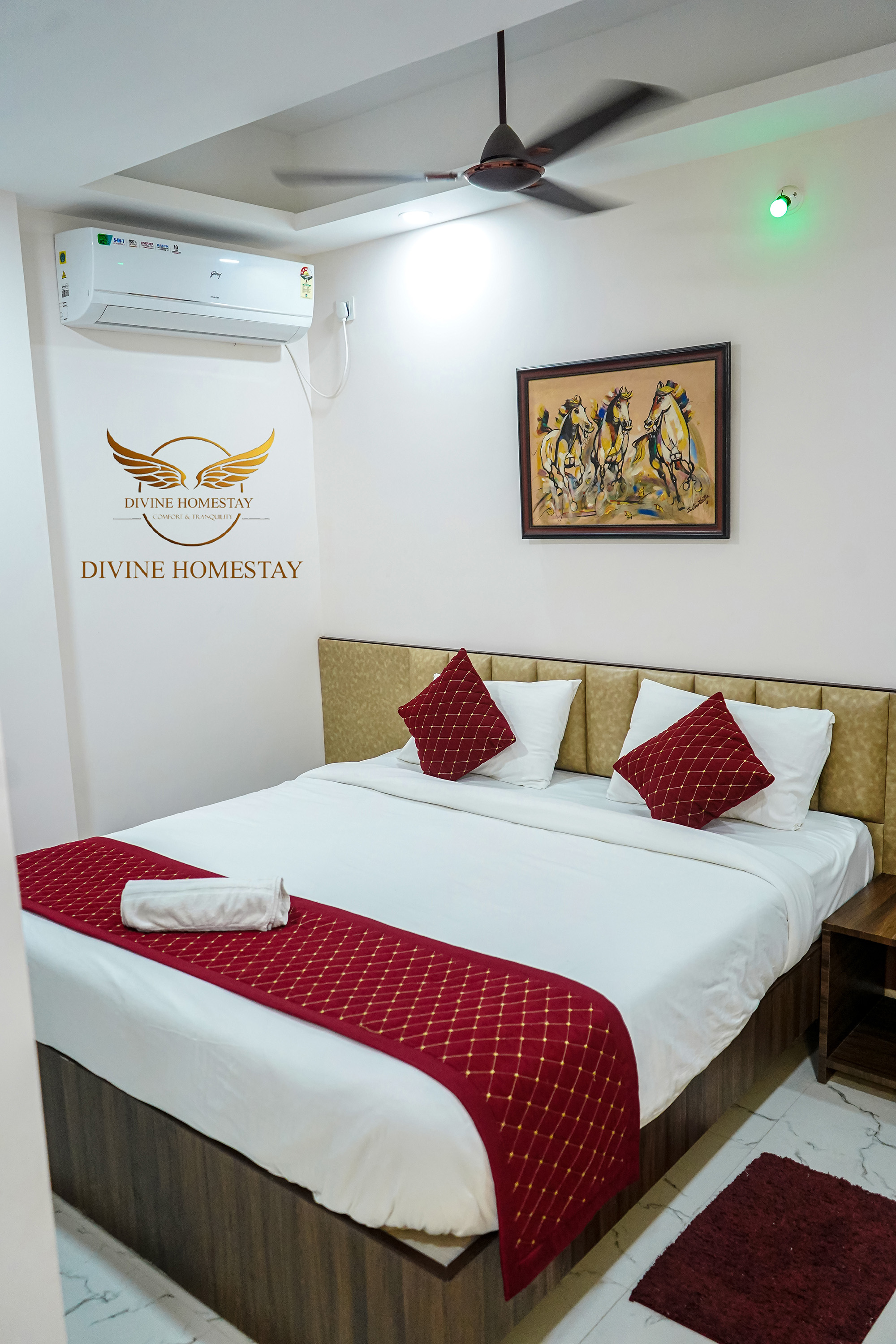 divinehomestay Room images