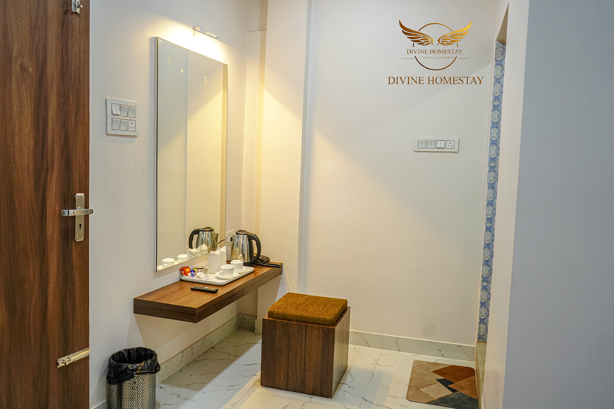 divinehomestay Room images